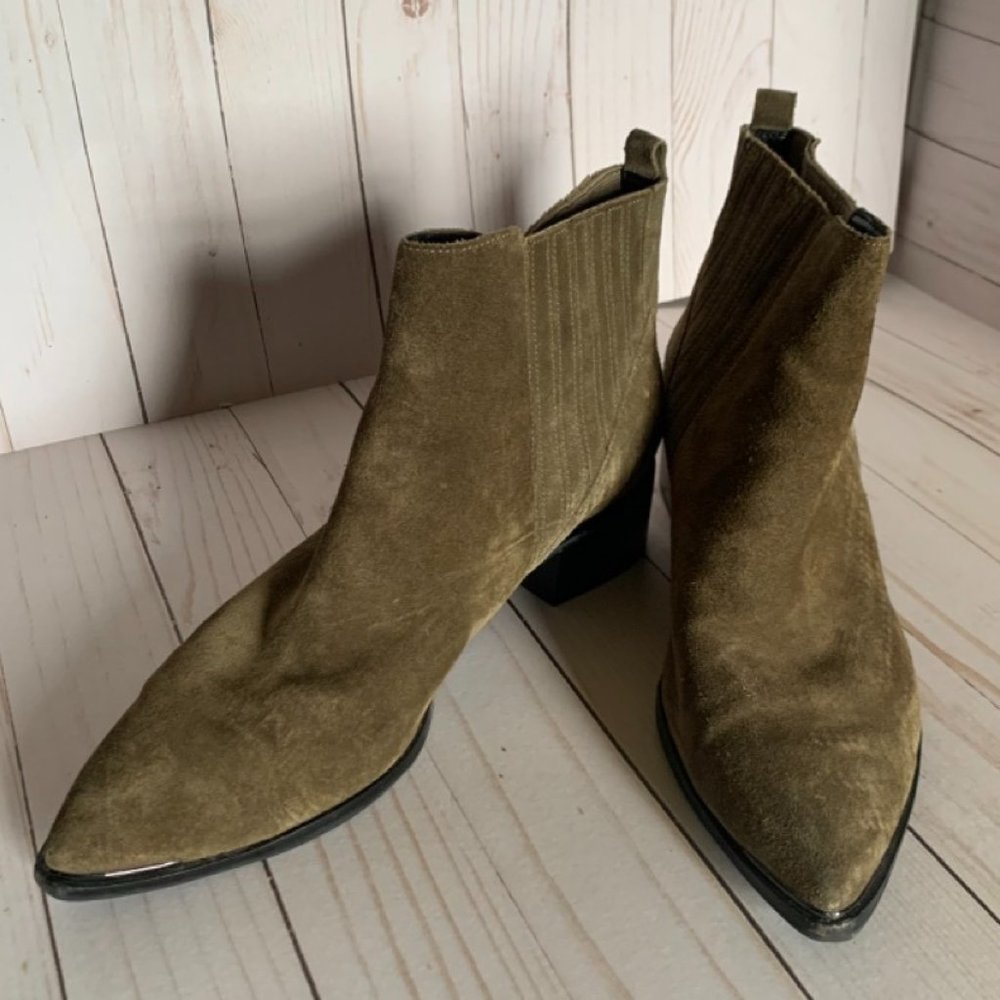 Marc Fisher LTD Yarita Pointed Toe Bootie